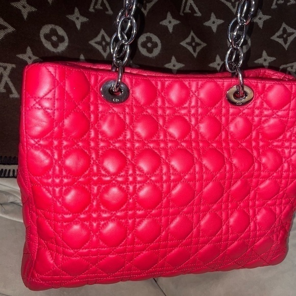 Large red lady Dior. Gorgeous and in excellent condition. - Picture 8 of 8
